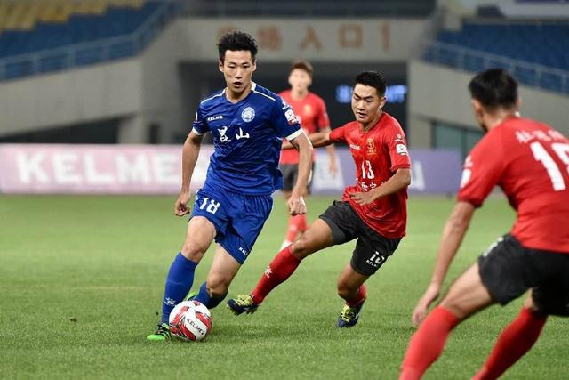 文班28+13+7+5马刺终结雷霆6连胜 篮网擒老鹰